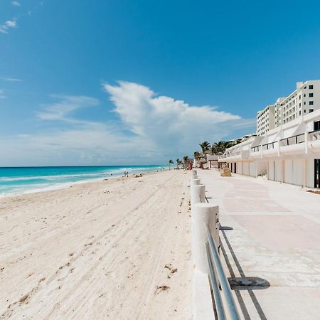 HotelZone L20 Beach Access Cancún Esterno foto