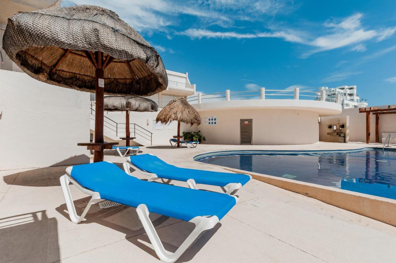 HotelZone L20 Beach Access Cancún Esterno foto